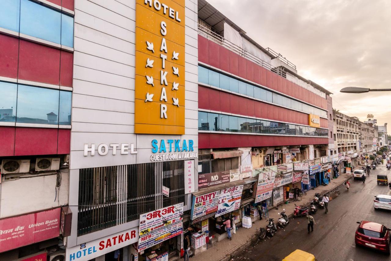 Hotel Satkar スーラト エクステリア 写真